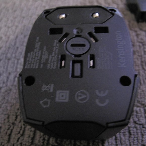 Kensington International Travel Adapter power adapter - BS 1363, NEMA 1-15, Eur - Picture 5 of 16